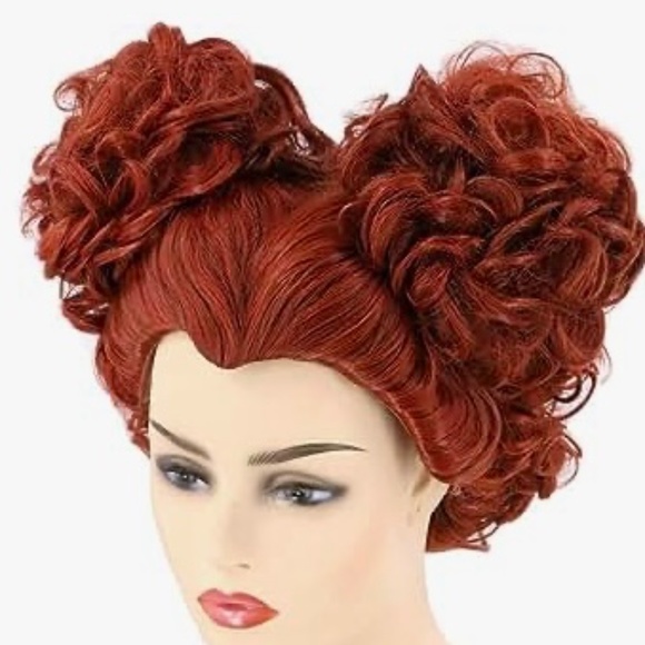 Winnifred Sanderson costume and wig - Picture 2 of 2